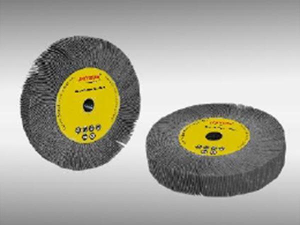 thumbnail image 2 of Levox 115mm (4.5in) Aluminium Oxide Sanding Flap Discs – For Angle Grinders (Metal/Wood) 2 of 5